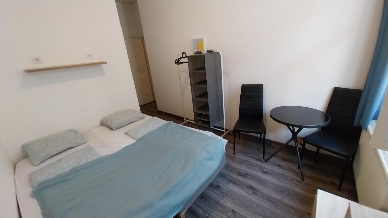 Aradi Rooms With Private Bathroom In The City Centre Budapest Exterior photo